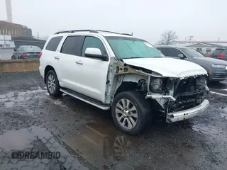 2016 Toyota Sequoia Limited with VIN 5TDJY5G18GS140071, listed as a IAAI auction lot 41570590 with 76,774 mi miles. Bid and sale history available at carsss.com. Image 1.