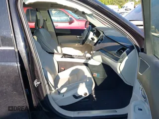 2020 Volvo XC90 Momentum с VIN YV4A221K9L1552490, выставлен на аукционе IAAI как лот 42050315 с пробегом 55 764 миль миль и . История ставок и продаж доступна на DreamBid. Изображение 5.