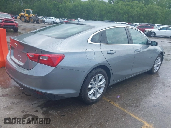 2024 Chevrolet Malibu LT with VIN 1G1ZD5ST5RF185519, listed as a IAAI auction lot 42170690 with 31,194 mi miles and . Bid and sale history available at carsss.com. Image 4.