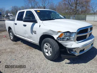 2023 Ram 1500 SLT z VIN 1C6RR7LG9PS516815, wystawiony jako IAAI lot #41971400 z przebiegiem 45 043 mil mil oraz . Historia ofert i sprzedaży dostępna na DreamBid. Obrazek 1.