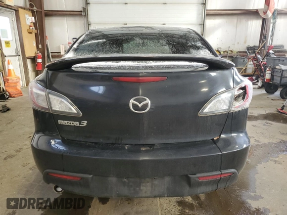 2011 Mazda 3 i Touring z VIN JM1BL1VF4B1424815, wystawiony jako Copart lot #43519975 z przebiegiem 225 947 mil mil oraz Szkoda całkowita • Salvage title. Historia ofert i sprzedaży dostępna na DreamBid. Obrazek 6.