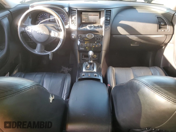 2014 Infiniti QX70 z VIN JN8CS1MU0EM450679, wystawiony jako Copart lot #49014645 z przebiegiem 212 186 mil mil oraz Szkoda całkowita • Salvage title. Historia ofert i sprzedaży dostępna na DreamBid. Obrazek 8.