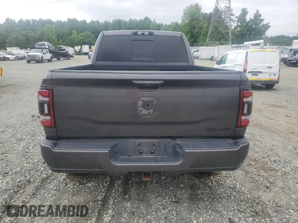 2021 Ram 2500 Laramie z VIN 3C6UR5FL9MG576488, wystawiony jako Copart lot #58339295 z przebiegiem Nie podano mil oraz Szkoda całkowita • Salvage title. Historia ofert i sprzedaży dostępna na DreamBid. Obrazek 6.