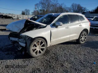 2018 Volvo XC60 Inscription with VIN YV4102RL0J1049141, listed as a Copart auction lot 88228875 with 0 mi miles and Salvage Title. Bid and sale history available at carsss.com. Image 1.