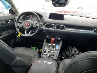 2020 Mazda CX-5 Touring z VIN JM3KFBCM2L0828418, wystawiony jako Copart lot #43108055 z przebiegiem Nie podano mil oraz Nie do naprawy • Non repairable. Historia ofert i sprzedaży dostępna na DreamBid. Obrazek 8.