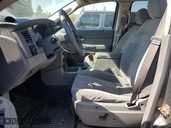 2005 Dodge Durango SLT z VIN 1D4HD48D15F621471, wystawiony jako Copart lot #74086164 z przebiegiem 185 162 mil mil oraz Szkoda całkowita • Salvage title. Historia ofert i sprzedaży dostępna na DreamBid. Obrazek 7.