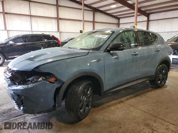 2024 Dodge Hornet GT with VIN ZACNDFANXR3A37692, listed as a Copart auction lot 63477544 with 593 mi miles and Salvage Title. Bid and sale history available at carsss.com. Image 1.