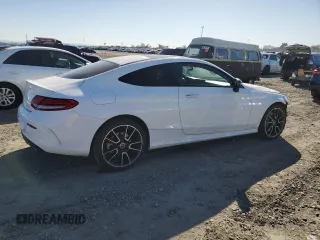 2019 Mercedes-Benz C 300 z VIN WDDWJ8DB0KF823535, wystawiony jako Copart lot #47052565 z przebiegiem 56 707 mil mil oraz Szkoda całkowita • Salvage title. Historia ofert i sprzedaży dostępna na DreamBid. Obrazek 3.