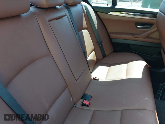 2011 BMW 5 Series 528i with VIN WBAFR1C52BC672489, listed as a IAAI auction lot 42038678 with 47,688 mi miles and . Bid and sale history available at carsss.com. Image 8.