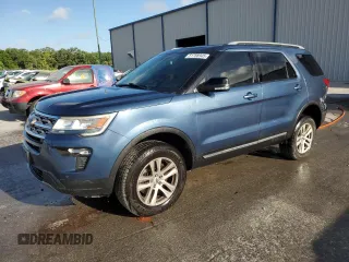2018 Ford Explorer XLT with VIN 1FM5K8D89JGB25792, listed as a Copart auction lot 51788945 with 77,557 mi miles and Salvage Title. Bid and sale history available at carsss.com. Image 1.