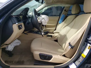 2015 BMW 3 Series 328i xDrive z VIN WBA3B3C53FF545726, wystawiony jako Copart lot #44940485 z przebiegiem Nie podano mil oraz Szkoda całkowita • Salvage title. Historia ofert i sprzedaży dostępna na DreamBid. Obrazek 7.
