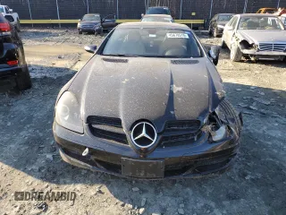 2007 Mercedes-Benz SLK-Class 3.0L with VIN WDBWK54F57F154189, listed as a Copart auction lot 45678515 with 118,934 mi miles and Salvage Title. Bid and sale history available at carsss.com. Image 5.