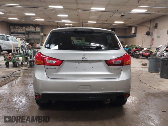 2015 Mitsubishi Outlander Sport ES with VIN 4A4AR3AU1FE043294, listed as a IAAI auction lot 41920523 with 103,612 mi miles. Bid and sale history available at carsss.com. Image 17.
