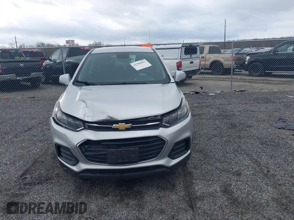2018 Chevrolet Trax LS with VIN KL7CJNSB3JB568140, listed as a IAAI auction lot 41906602 with 137,506 mi miles and . Bid and sale history available at carsss.com. Image 12.