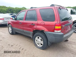 2003 Ford Escape XLT Popular 2 with VIN 1FMYU93153KB78622, listed as a IAAI auction lot 42342301 with Not provided miles and . Bid and sale history available at DreamBid. Image 3.