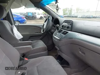 2010 Honda Odyssey EX z VIN 5FNRL3H44AB101312, wystawiony jako IAAI lot #42264744 z przebiegiem 173 917 mil mil oraz . Historia ofert i sprzedaży dostępna na DreamBid. Obrazek 5.