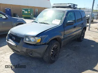 2006 Ford Escape XLT z VIN 1FMCU93126KB09191, wystawiony jako IAAI lot #41700899 z przebiegiem 123 345 mil mil oraz . Historia ofert i sprzedaży dostępna na DreamBid. Obrazek 2.