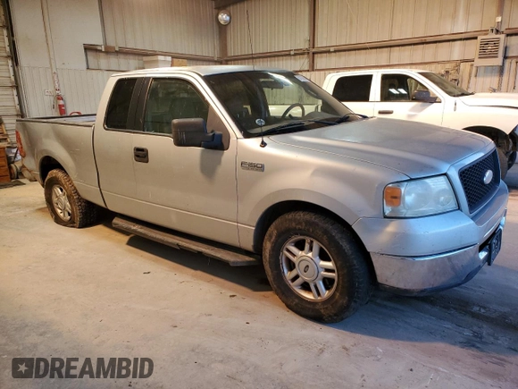 2006 Ford F-150 XL with VIN 1FTPX12V16FA64420, listed as a Copart auction lot 81628804 with 0 mi miles and Salvage Title. Bid and sale history available at carsss.com. Image 4.