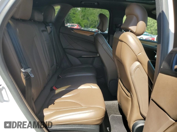 2015 Lincoln MKC z VIN 5LMCJ1A94FUJ47221, wystawiony jako Copart lot #55670615 z przebiegiem 143 926 mil mil oraz Szkody całkowita. Historia ofert i sprzedaży dostępna na DreamBid. Obrazek 11.