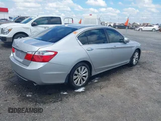 2015 Honda Accord EX-L with VIN 1HGCR2F84FA113871, listed as a IAAI auction lot 42211924 with 200,700 mi miles and . Bid and sale history available at DreamBid. Image 4.