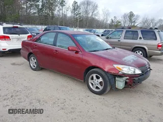 2002 Toyota Camry LE z VIN 4T1BE32K82U005531, wystawiony jako IAAI lot #41650283 z przebiegiem 328 259 mil mil oraz . Historia ofert i sprzedaży dostępna na DreamBid. Obrazek 1.