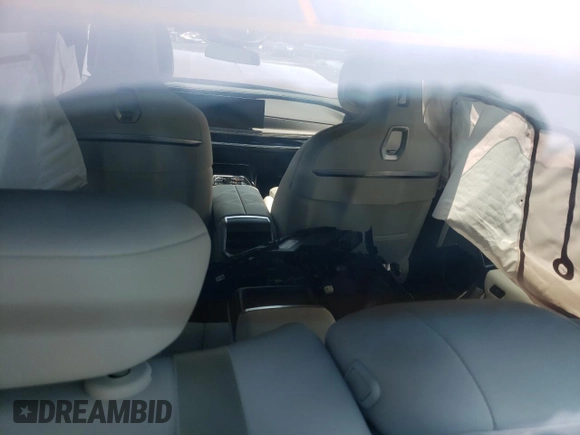 2023 BMW 7 Series 760i xDrive z VIN WBA33EJ0XPCM54259, wystawiony jako Copart lot #56311923 z przebiegiem Nie podano mil oraz . Historia ofert i sprzedaży dostępna na DreamBid. Obrazek 8.