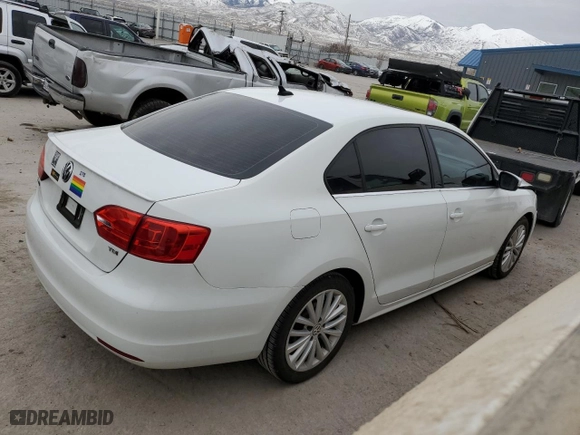 2014 Volkswagen Jetta Sedan TDI with VIN 3VWLL7AJ3EM312979, listed as a Copart auction lot 49005385 with 91,192 mi miles and Salvage Title. Bid and sale history available at carsss.com. Image 3.