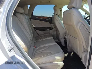 2017 Lincoln MKC Select with VIN 5LMTJ2DH7HUL41110, listed as a Copart auction lot 61003125 with 87,150 mi miles and Clean title. Bid and sale history available at DreamBid. Image 6.