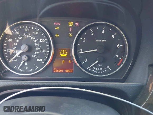 2007 BMW 3 Series 328xi with VIN WBAVC93597KX59671, listed as a IAAI auction lot 42542443 with 66,991 mi miles and . Bid and sale history available at DreamBid. Image 7.