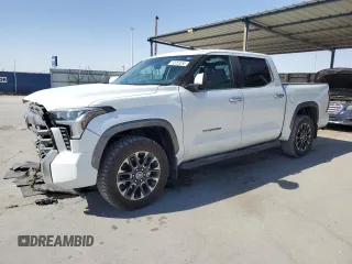 2024 Toyota Tundra Limited z VIN 5TFJA5DB7RX214322, wystawiony jako Copart lot #53233295 z przebiegiem 16 347 mil mil oraz Szkoda całkowita • Salvage title. Historia ofert i sprzedaży dostępna na DreamBid. Obrazek 1.