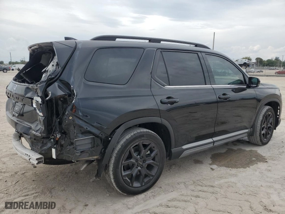 2025 Honda Pilot Touring with VIN 5FNYG2H79SB007996, listed as a Copart auction lot 49767095 with 15,894 mi miles and Salvage Title. Bid and sale history available at carsss.com. Image 3.