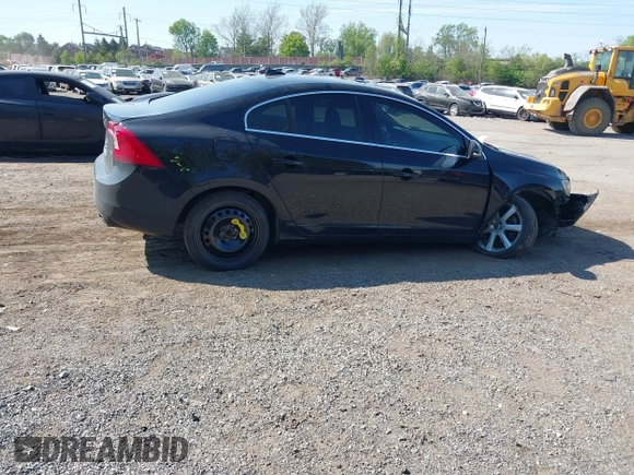 2016 Volvo S60 T5 Drive-E Premier with VIN YV126MFK8G2412344, listed as a IAAI auction lot 42108519 with 129,579 mi miles. Bid and sale history available at carsss.com. Image 4.