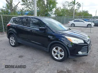 2016 Ford Escape SE z VIN 1FMCU0G74GUB04316, wystawiony jako IAAI lot #41923174 z przebiegiem 64 147 mil mil oraz . Historia ofert i sprzedaży dostępna na DreamBid. Obrazek 1.