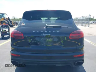 2016 Porsche Cayenne z VIN WP1AA2A25GLA09331, wystawiony jako IAAI lot #42232191 z przebiegiem 109 890 mil mil oraz . Historia ofert i sprzedaży dostępna na DreamBid. Obrazek 17.