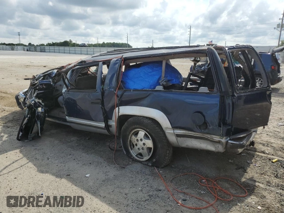 1995 Chevrolet Suburban with VIN 1GNFK16KXSJ310180, listed as a Copart auction lot 58712584 with 0 mi miles and Non Repairable. Bid and sale history available at carsss.com. Image 2.