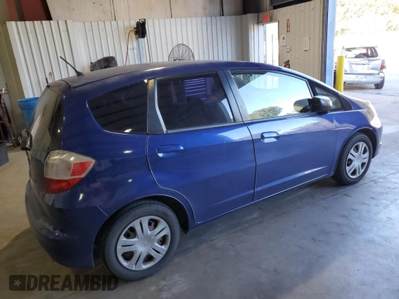 2009 Honda Fit with VIN JHMGE88279S059230, listed as a Copart auction lot 81409304 with 140,991 mi miles and Clean Title. Bid and sale history available at carsss.com. Image 3.