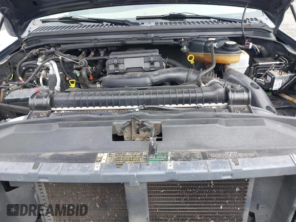 2005 Ford Super Duty F-250 XL with VIN 1FTSX21545ED39073, listed as a IAAI auction lot 41881452 with 117,709 mi miles. Bid and sale history available at carsss.com. Image 10.