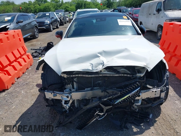 2018 Mercedes-Benz C 43 AMG z VIN WDDWJ6EB8JF755552, wystawiony jako IAAI lot #42112165 z przebiegiem 29 723 mil mil oraz . Historia ofert i sprzedaży dostępna na DreamBid. Obrazek 6.