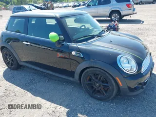 2013 MINI Hardtop with VIN WMWSU3C54DT689273, listed as a IAAI auction lot 42501517 with 100,194 mi miles and . Bid and sale history available at DreamBid. Image 1.