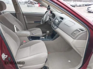 2006 Toyota Camry STD with VIN 4T1BE32K96U146291, listed as a IAAI auction lot 40940095 with 186,957 mi miles. Bid and sale history available at carsss.com. Image 5.