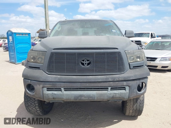 2013 Toyota Tundra 4WD Truck with VIN 5TFDW5F14DX279527, listed as a IAAI auction lot 41594899 with 212,973 mi miles. Bid and sale history available at carsss.com. Image 12.