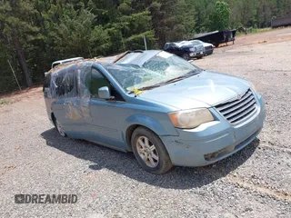 2008 Chrysler Town & Country Touring with VIN 2A8HR54P48R139622, listed as a IAAI auction lot 40619500 with Not Provided miles. Bid and sale history available at carsss.com. Image 1.