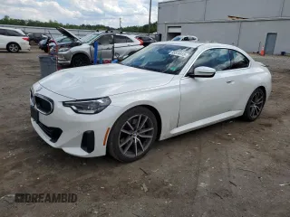 2022 BMW 2 Series 230i z VIN 3MW23CM08N8C50009, wystawiony jako Copart lot #55574415 z przebiegiem 65 654 mil mil oraz Szkoda całkowita • Salvage title. Historia ofert i sprzedaży dostępna na DreamBid. Obrazek 1.