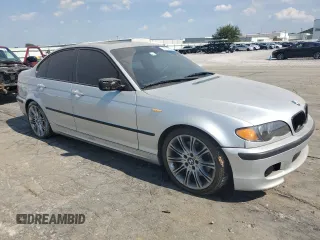 2005 BMW 3 Series 330i with VIN WBAEV53405KM39615, listed as a Copart auction lot 62754884 with 142,032 mi miles and Clean Title. Bid and sale history available at carsss.com. Image 4.