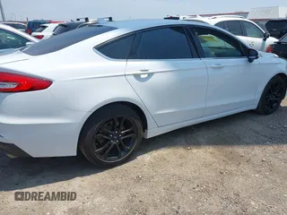 2020 Ford Fusion SE with VIN 3FA6P0HD3LR126389, listed as a IAAI auction lot 42110279 with 51,767 mi miles and . Bid and sale history available at DreamBid. Image 4.