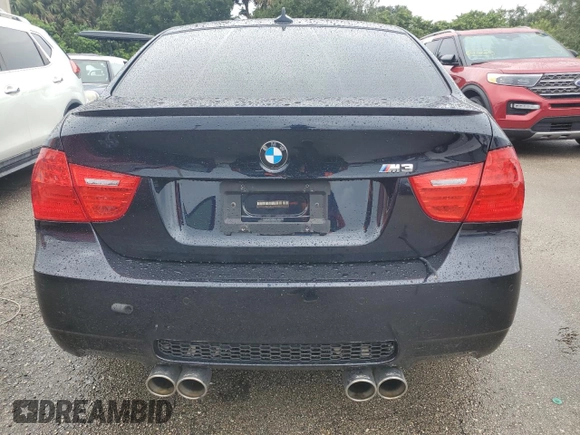 2011 BMW M3 z VIN WBSPM9C50BE203757, wystawiony jako Copart lot #74081084 z przebiegiem Nie podano mil oraz Szkoda całkowita • Salvage title. Historia ofert i sprzedaży dostępna na DreamBid. Obrazek 6.