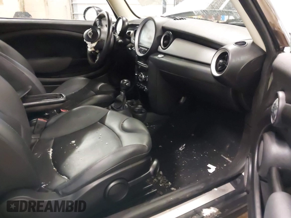 2012 MINI Hardtop with VIN WMWSU3C56CT259100, listed as a IAAI auction lot 41483347 with 83,068 mi miles and . Bid and sale history available at DreamBid. Image 5.