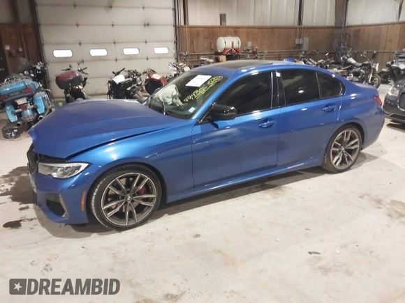 2021 BMW 3 Series M340i with VIN 3MW5U7J03M8B49500, listed as a IAAI auction lot 41018975 with 77,471 mi miles. Bid and sale history available at carsss.com. Image 2.