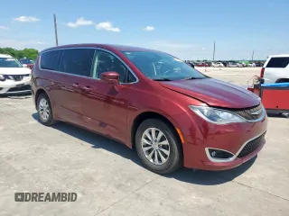 2018 Chrysler Pacifica Touring Plus with VIN 2C4RC1FG6JR212188, listed as a Copart auction lot 54270545 with 161,653 mi miles and Clean Title. Bid and sale history available at DreamBid. Image 4.