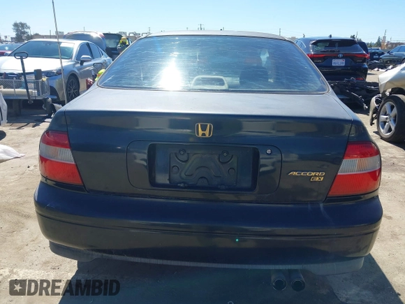 1994 Honda Accord EX with VIN JHMCD5652RC096984, listed as a IAAI auction lot 41734743 with 199,052 mi miles. Bid and sale history available at carsss.com. Image 16.